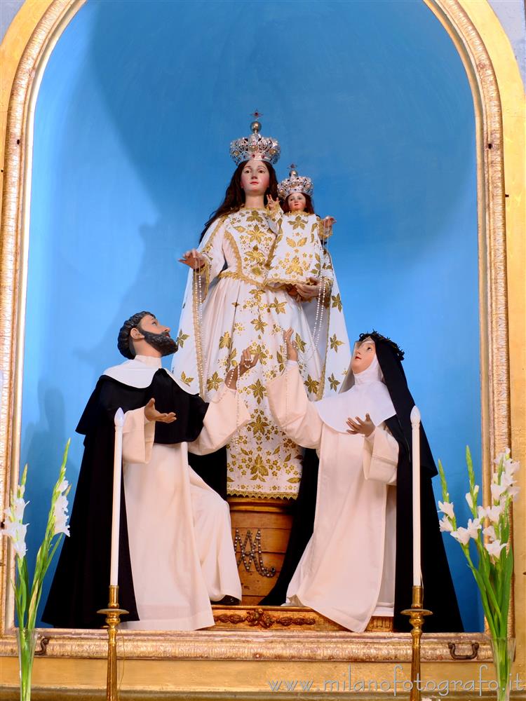 Gallipoli (Lecce, Italy) - Statuary group of the Madonna of the Rosary in the Church of San Domenico al Rosario